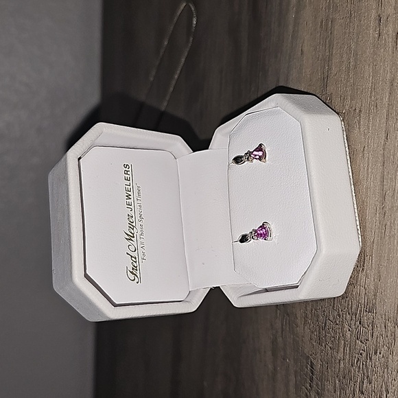 Fred Meyer Jewlers Pink Earrings - Picture 2 of 13